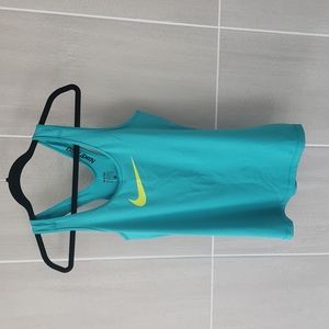 Nike tank
